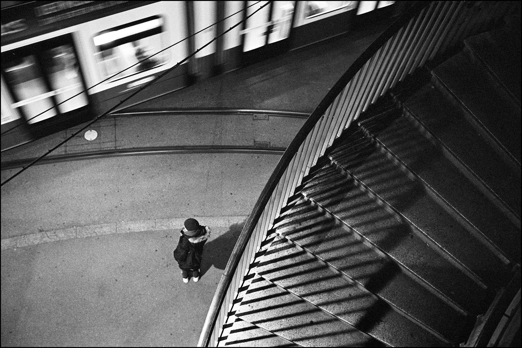 bird's eye perspective on a street